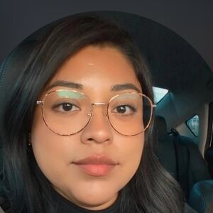 Meet your Posher, Rosio